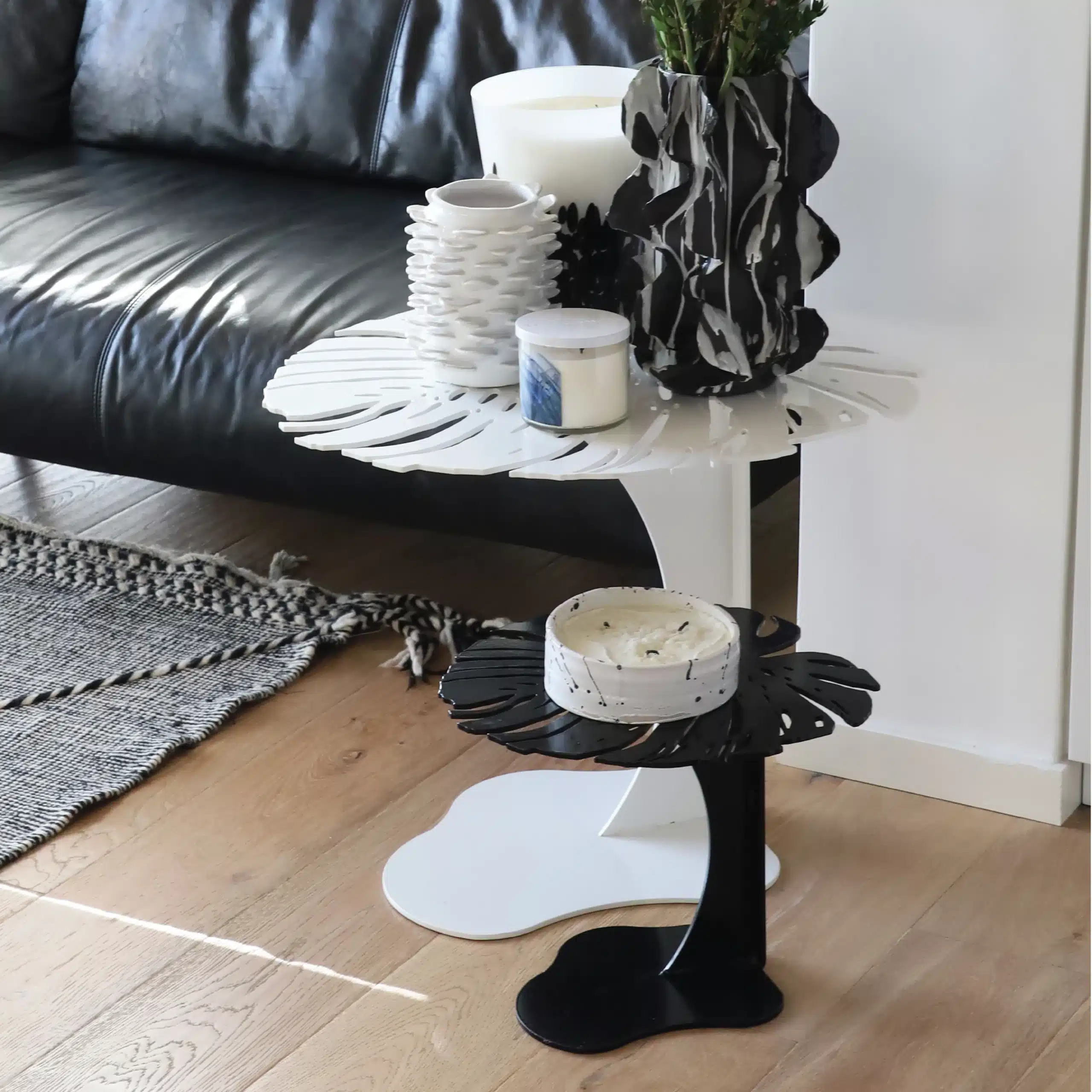 Monstera Table